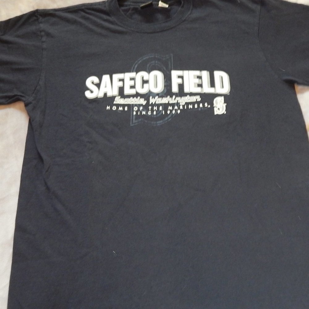 *Loved* Seattle Mariners T-shirt